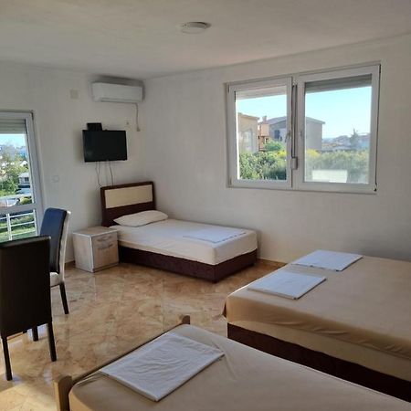 Apartmani Ani Бар Екстер'єр фото