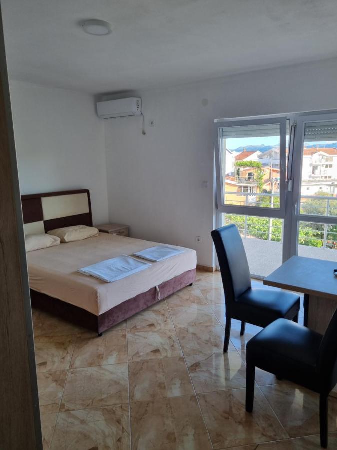 Apartmani Ani Бар Екстер'єр фото