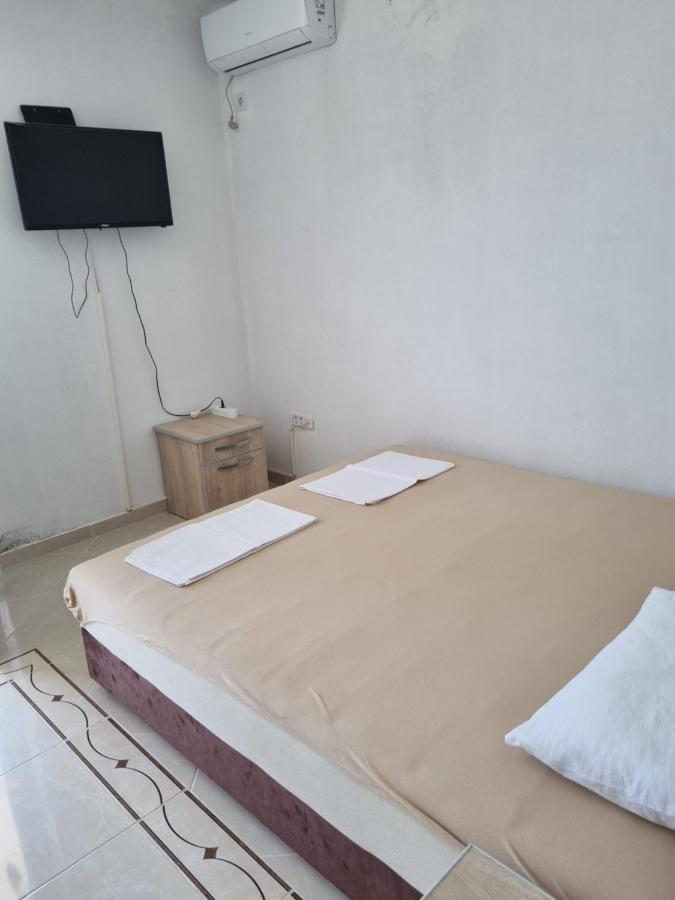 Apartmani Ani Бар Екстер'єр фото