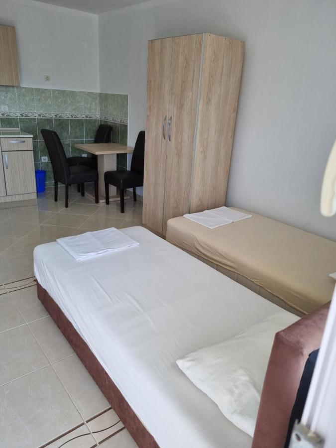 Apartmani Ani Бар Екстер'єр фото