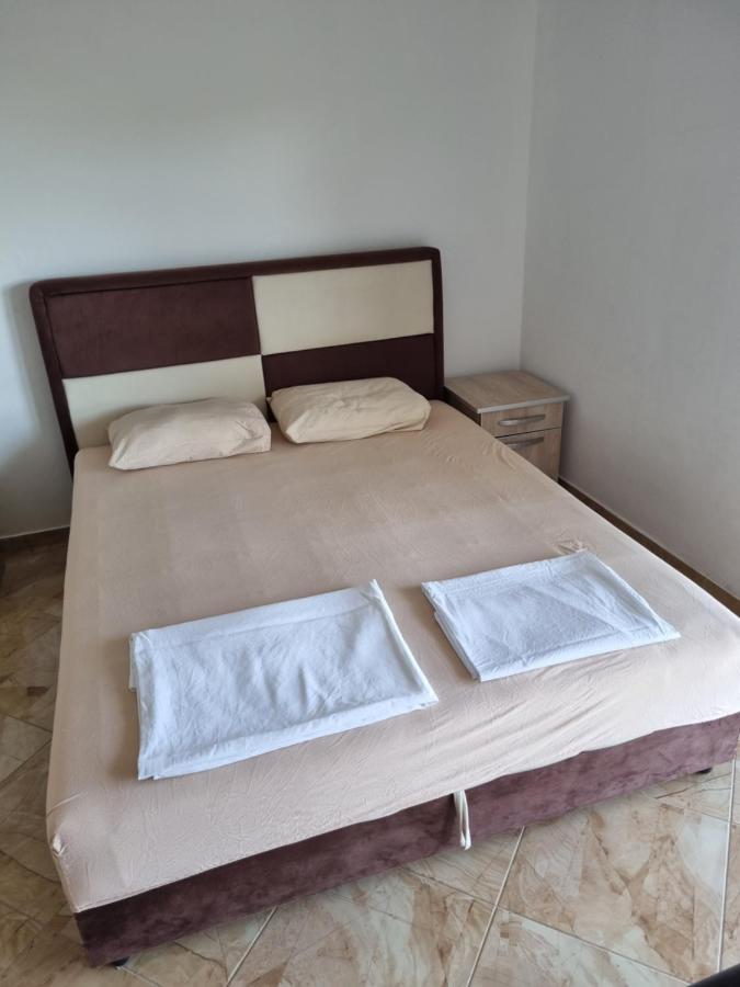 Apartmani Ani Бар Екстер'єр фото
