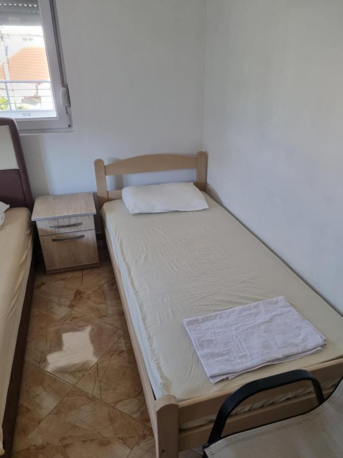 Apartmani Ani Бар Екстер'єр фото