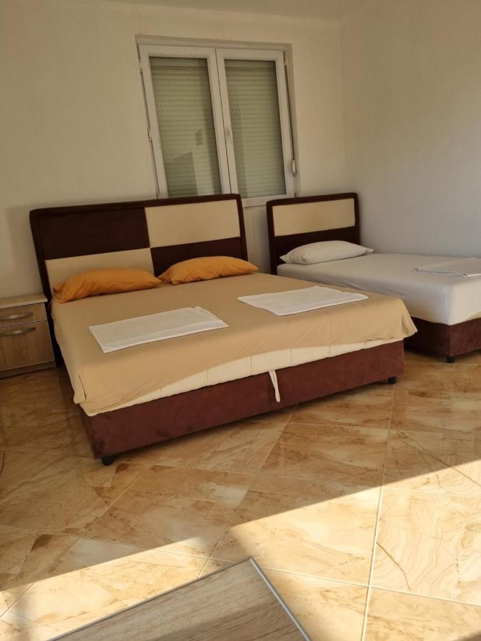 Apartmani Ani Бар Екстер'єр фото