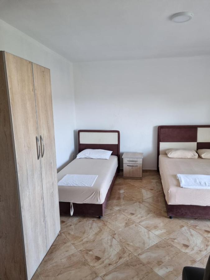 Apartmani Ani Бар Екстер'єр фото