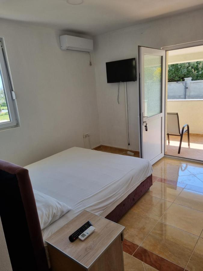 Apartmani Ani Бар Екстер'єр фото